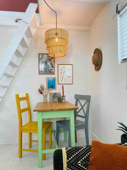 The Birdhouse, Tiny Home Close To The Beach Noordwijk Dış mekan fotoğraf